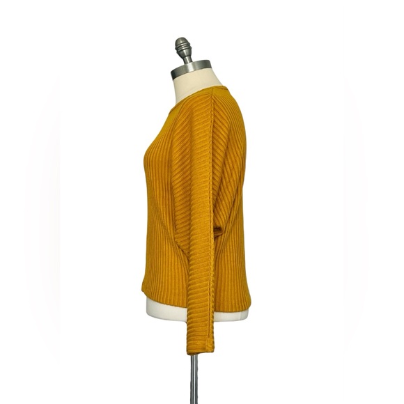 Isle by Melis Kozan Women's Sweater Mustard Yellow Size Small - Picture 2 of 13